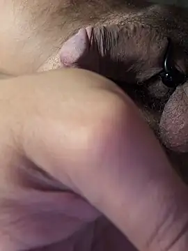 Bigclitlover69 online show from September 13, 12:21 am