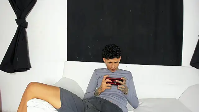 self love46 online show from June 19, 7:36 am