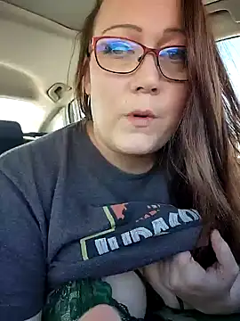 Snapshot of BBWQUEENBEEE chatting on January 26, 9:18 pm BBWQUEENBEEE online show from January 26, 9:18 pm