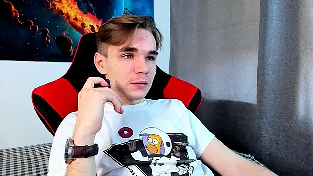 Snapshot of LetsDoSomethingFun chatting on February 11, 1:51 pm LetsDoSomethingFun online show from February 11, 1:51 pm