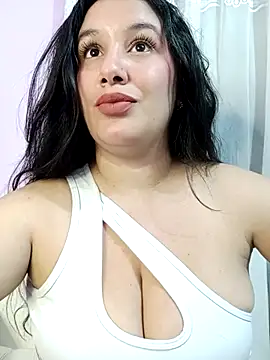 Deina bunny online show from September 11, 1:05 am