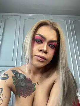 StellaStrong30 online show from March 28, 11:50 pm