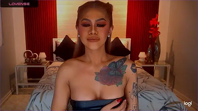 StellaStrong30 online show from March 3, 11:23 pm