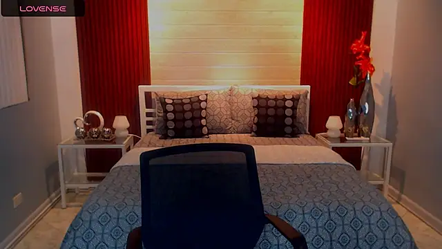 StellaStrong30 online show from September 16, 6:53 pm