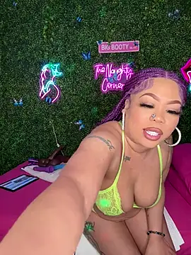 ThickAssRena online show from January 6, 10:41 am