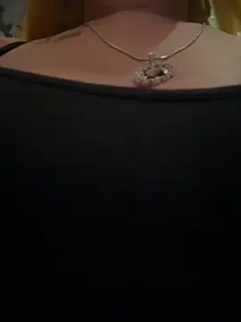 ThickAssRena online show from March 9, 12:25 am