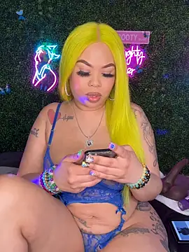 ThickAssRena online show from April 2, 1:46 am