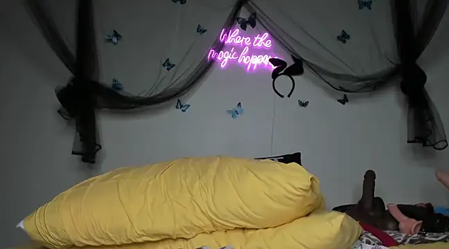 ThickAssRena online show from February 11, 7:38 pm