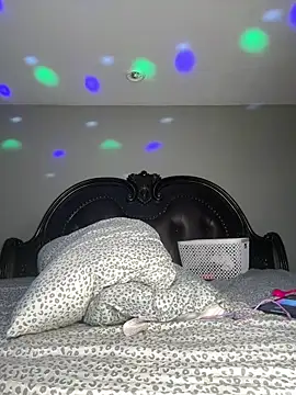 ThickAssRena online show from October 2, 5:27 pm