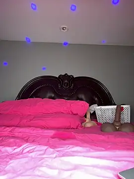 ThickAssRena online show from November 15, 7:34 am