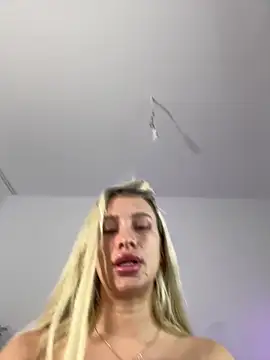 Snapshot of SinwithAmy chatting on November 26, 9:31 am SinwithAmy online show from November 26, 9:31 am