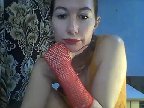 Snapshot of Olesja chatting on February 20, 12:19 am Olesja online show from February 20, 12:19 am