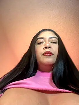 Snapshot of cami_ortiz__ chatting on October 4, 4:03 am cami ortiz online show from October 4, 4:03 am