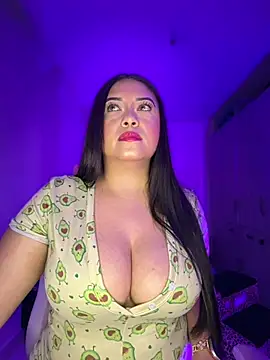 cami ortiz   online show from July 12, 9:37 pm