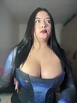 Snapshot of cami_ortiz__ chatting on March 16, 3:25 am cami ortiz online show from March 16, 3:25 am