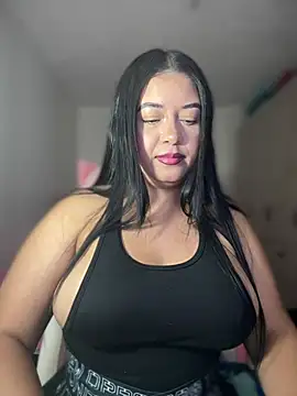 Snapshot of cami_ortiz__ chatting on March 22, 6:33 am cami ortiz online show from March 22, 6:33 am