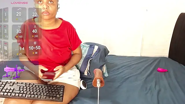 Snapshot of Kattara_Becky_ chatting on January 7, 4:06 am Kattara Becky online show from January 7, 4:06 am