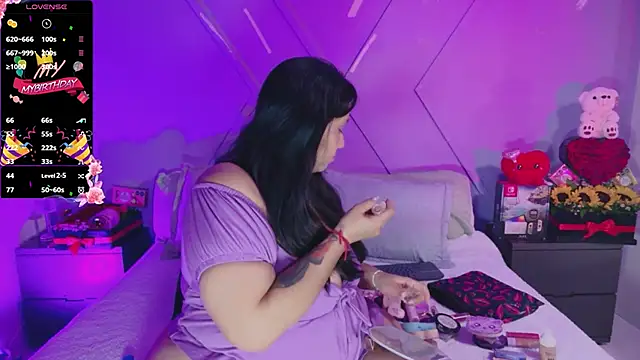 emmajohnss online show from May 8, 3:54 am