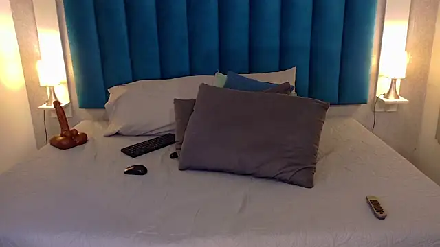 Madisonsmiith online show from June 11, 12:43 am