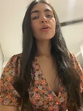 DaphneUwu online show from April 10, 1:23 am