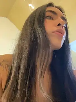 DaphneUwu online show from February 25, 1:28 am