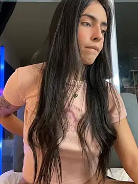 DaphneUwu online show from June 14, 2:19 am
