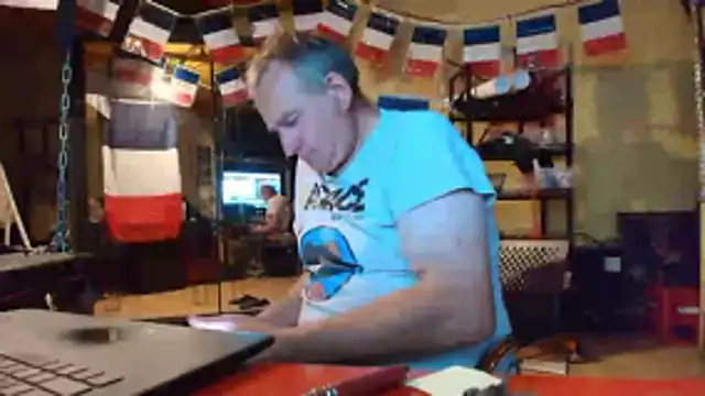 Snapshot of jeanlulu chatting on June 18, 8:03 pm jeanlulu online show from June 18, 8:03 pm