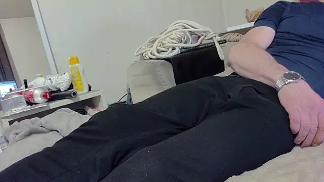 mike30nbg online show from October 12, 8:10 pm