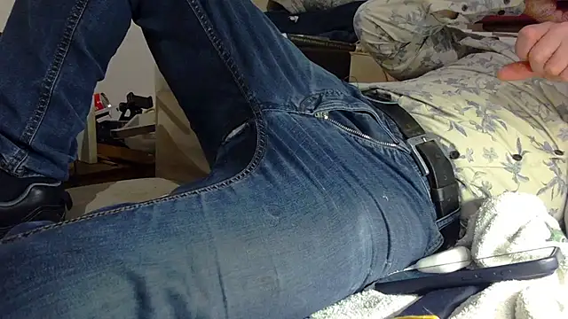 mike30nbg online show from February 13, 6:52 pm