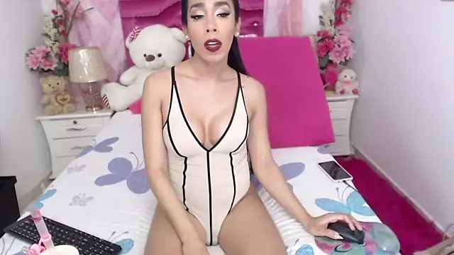 Divaxhermosa online show from March 4, 10:39 pm