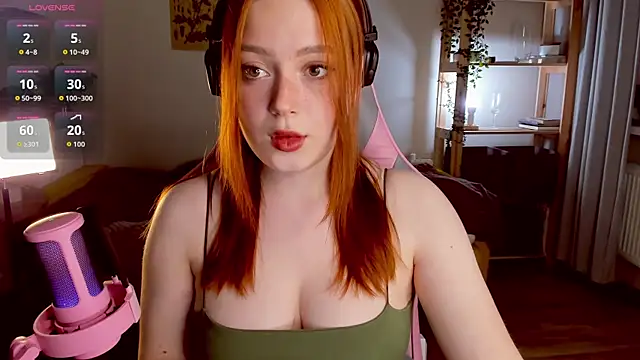 Snapshot of Sofy_Benson chatting on October 7, 3:57 pm Sofy Benson online show from October 7, 3:57 pm