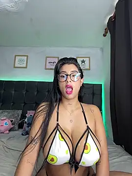 lovely violet13 online show from March 14, 6:03 pm