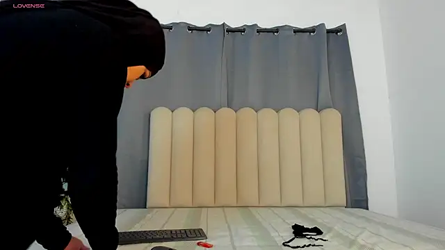 Snapshot of Dounia_nagi chatting on October 30, 8:50 pm Dounia nagi online show from October 30, 8:50 pm