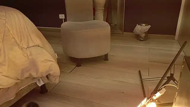 MarkWalker   online show from October 12, 10:16 am