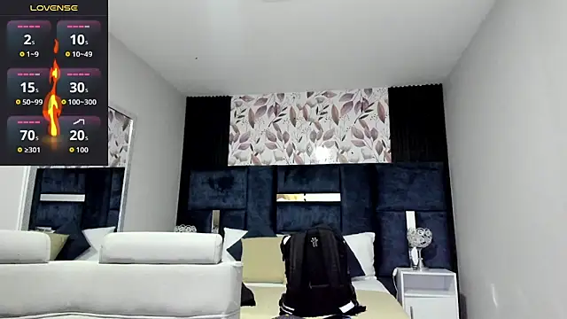 MarkWalker   online show from April 15, 9:26 am