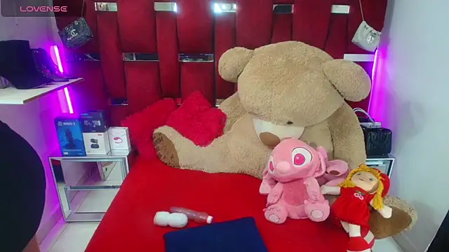 Ginna doll online show from May 8, 7:12 am