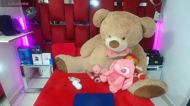 Ginna doll online show from February 8, 1:25 am