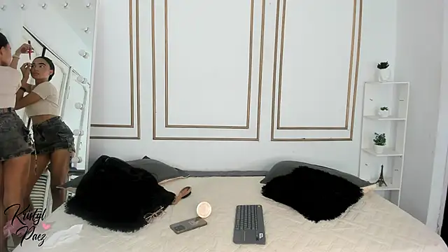 kristyl paez online show from December 4, 7:02 pm