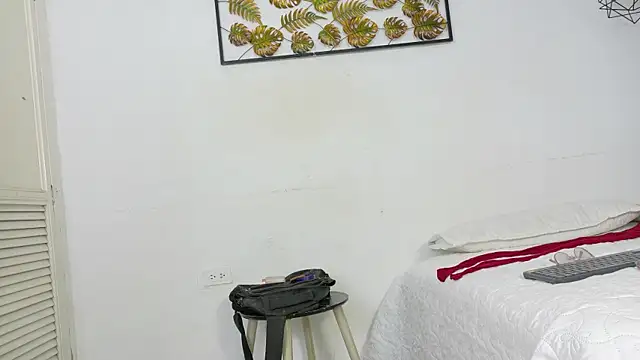 kristyl paez online show from December 3, 7:13 pm