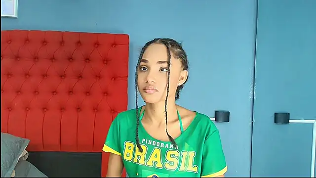 kristyl paez online show from October 11, 7:59 pm