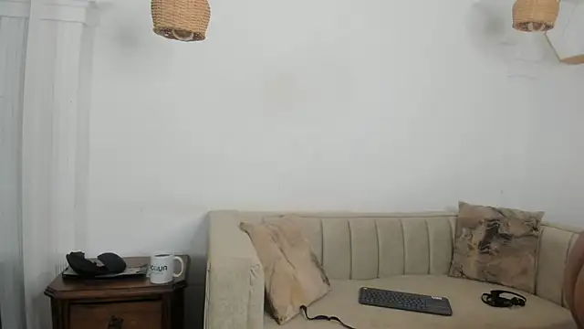 kristyl paez online show from October 19, 7:49 pm