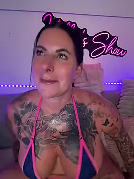 Snapshot of InKed-Kathy chatting on June 24, 10:18 pm InKed-Kathy online show from June 24, 10:18 pm