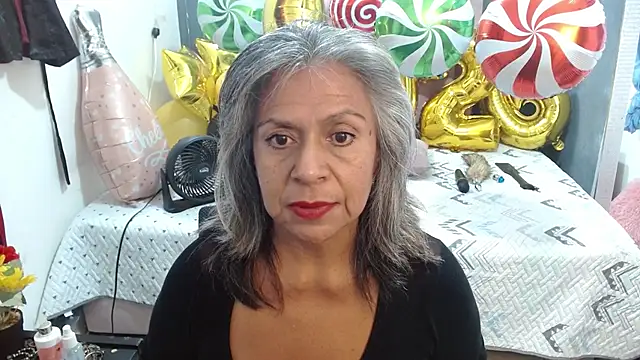 lalisha 96 online show from December 17, 12:04 am