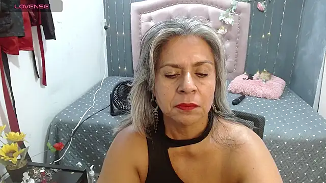 Snapshot of lalisha_96 chatting on July 12, 1:17 am lalisha 96 online show from July 12, 1:17 am