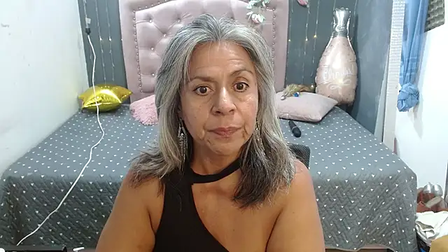 Snapshot of lalisha_96 chatting on April 21, 1:53 am lalisha 96 online show from April 21, 1:53 am
