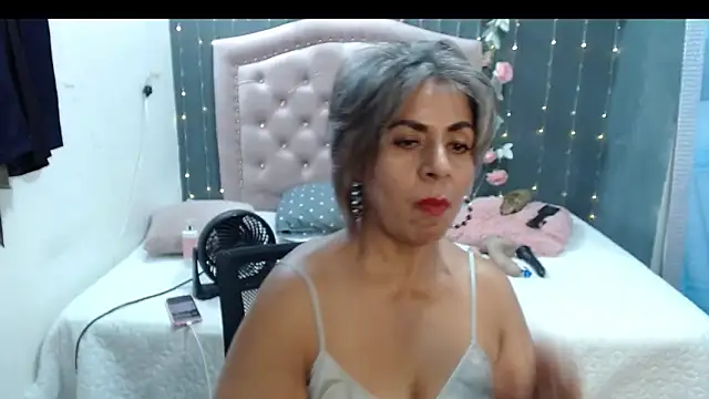 Snapshot of lalisha_96 chatting on February 22, 9:04 pm lalisha 96 online show from February 22, 9:04 pm