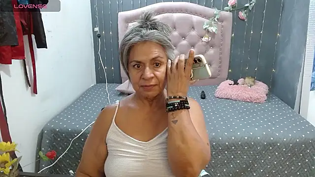 Snapshot of lalisha_96 chatting on July 14, 12:54 am lalisha 96 online show from July 14, 12:54 am
