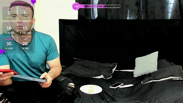 lissandthor13 online show from February 11, 4:35 pm
