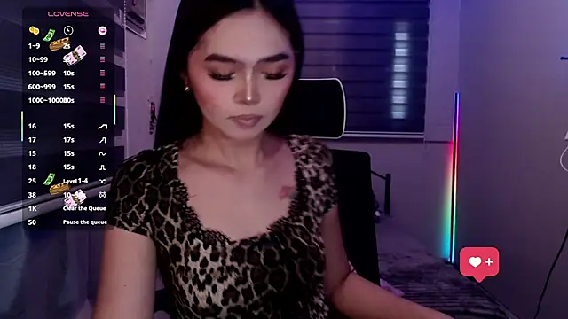 Itsme claire online show from November 17, 3:32 am