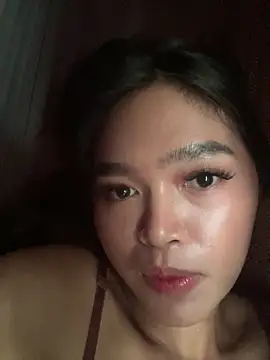 Snapshot of Itsme_claire chatting on May 28, 10:15 pm Itsme claire online show from May 28, 10:15 pm